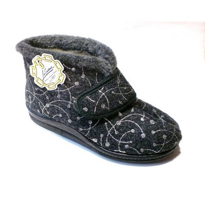 Zapatillas de casa abotinadas con Velcro Forro lana La Cadena Paño Brillo Gris Zapatillas de casa abotinadas con Velcro Forro lana La Cadena Paño Brillo Gris