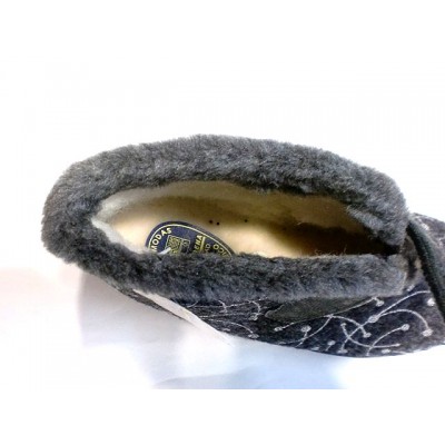 Zapatillas de casa abotinadas con Velcro Forro lana La Cadena Paño Brillo Gris Zapatillas de casa abotinadas con Velcro Forro lana La Cadena Paño Brillo Gris