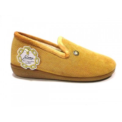 Zapatillas de pana fina La Cadena forro de pelo Yema Zapatillas de pana fina La Cadena forro de pelo Yema