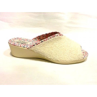 Zapatillas de casa con cuña J´Ortega Puntera Abierta Rizo Beige Zapatillas de casa con cuña J´Ortega Puntera Abierta Rizo Beige