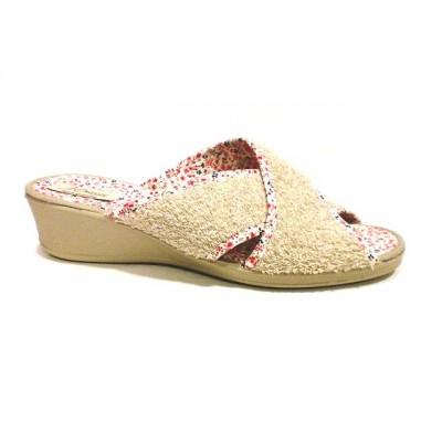 Zapatillas de casa con cuña para mujer J´Ortega Tiras Cruzadas Rizo Beige Zapatillas de casa con cuña para mujer J´Ortega Tiras Cruzadas Rizo Beige
