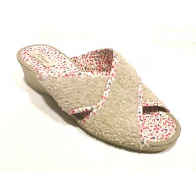 Zapatillas de casa con cuña para mujer J´Ortega Tiras Cruzadas Rizo Beige Zapatillas de casa con cuña para mujer J´Ortega Tiras Cruzadas Rizo Beige