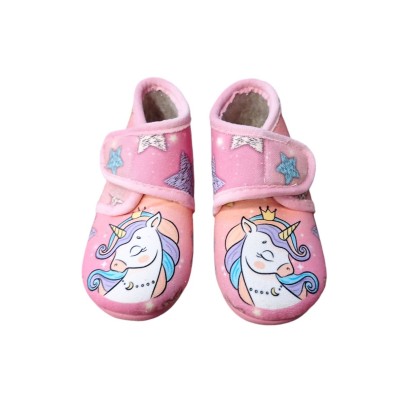 Zapatillas casa abotinada con velcro Natalia 40 Unicornios Zapatillas casa abotinada con velcro Natalia 40 Unicornios