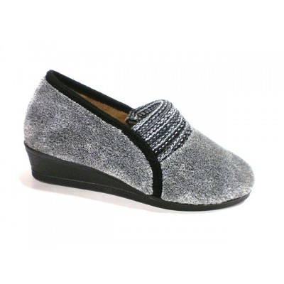 Zapatillas casa cerrada cuña Soca Terciopelo Gris