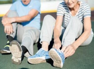 Lee más sobre el artículo Por qué elegir el calzado adecuado para personas mayores